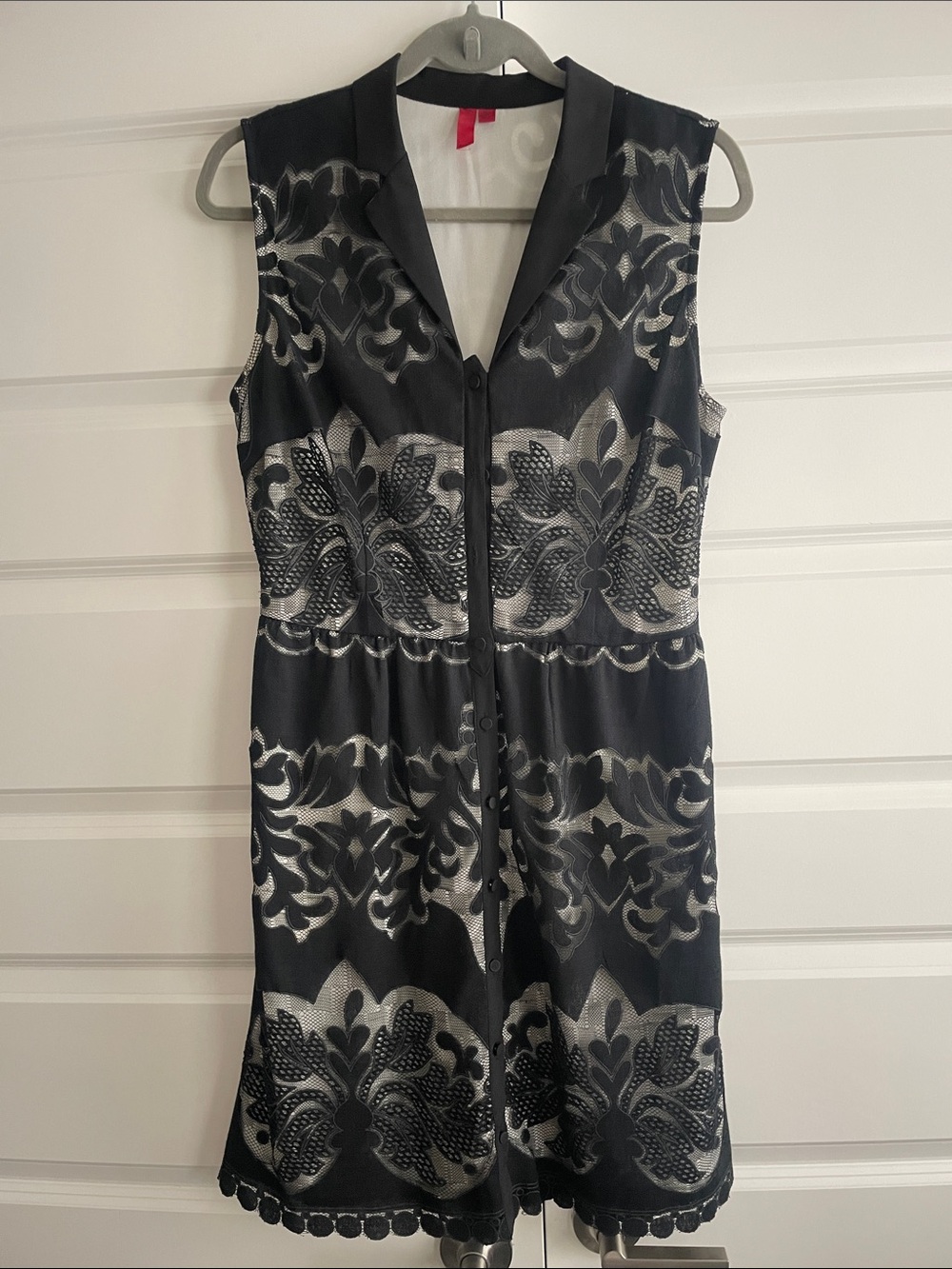 5/48 “Saks 5th Ave” Sleeveless Black and Gray Patterned Button-Front Dress